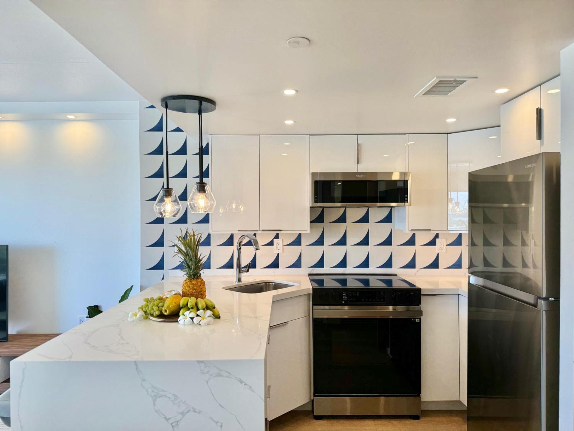 Panoramic Oceanview Resort - Full Kitchen In Each Room, 2 Swimming Pools, Onsite Restaurants, Fireworks Every Friday Honolulu Exterior photo