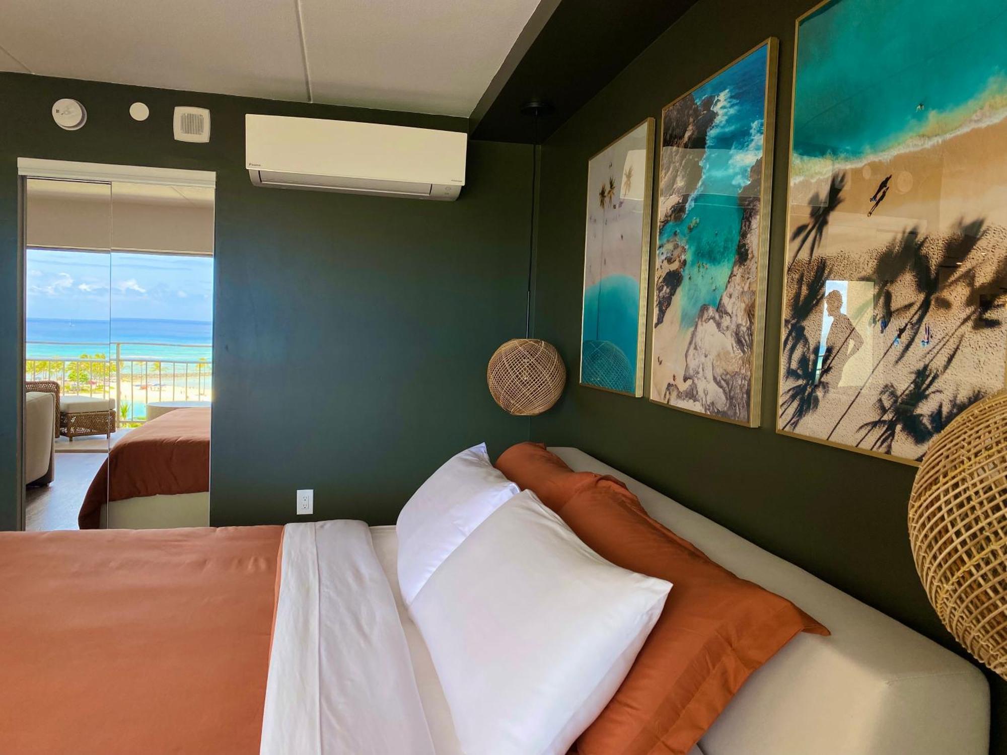 Panoramic Oceanview Resort - Full Kitchen In Each Room, 2 Swimming Pools, Onsite Restaurants, Fireworks Every Friday Honolulu Exterior photo