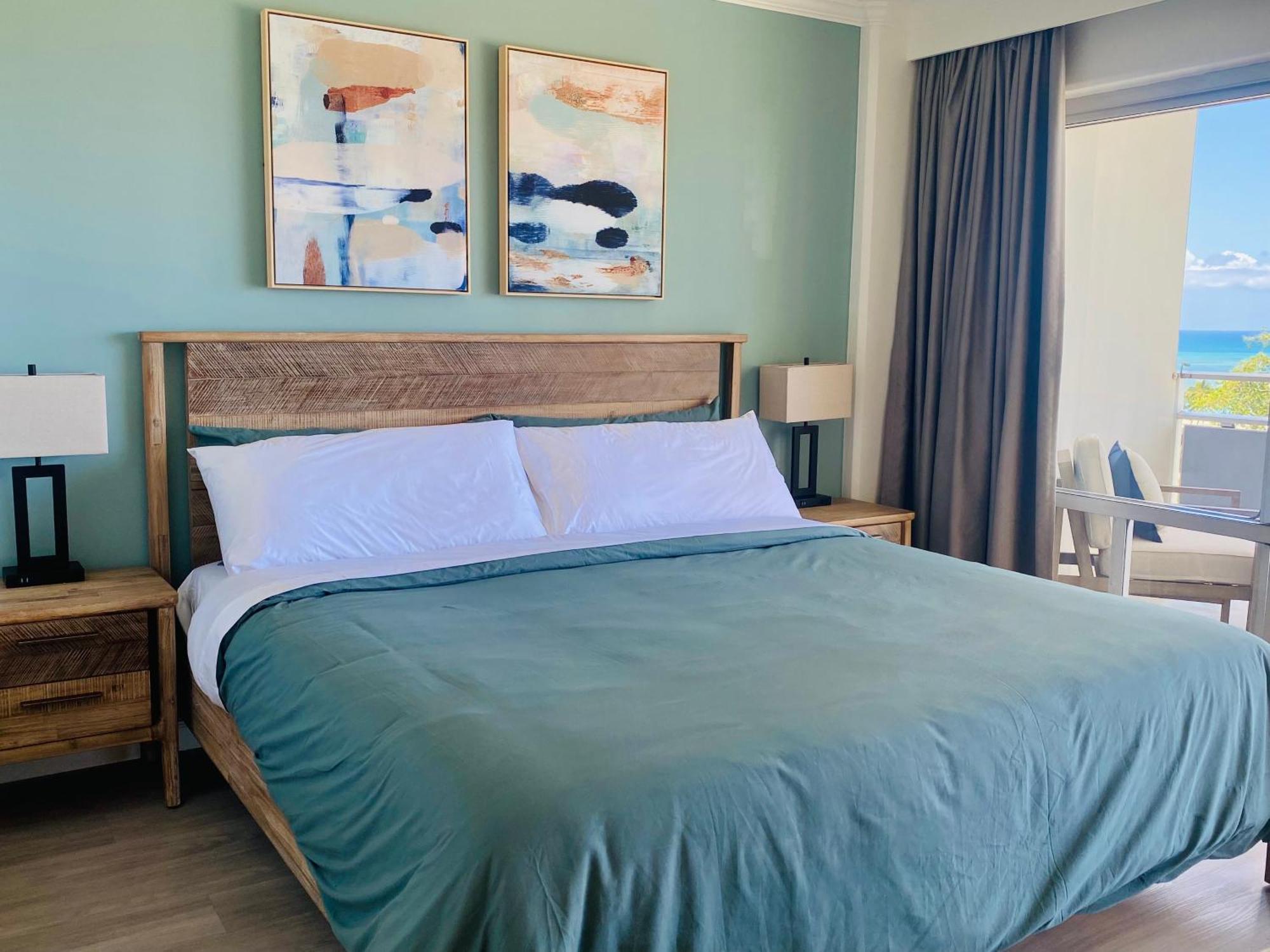 Panoramic Oceanview Resort - Full Kitchen In Each Room, 2 Swimming Pools, Onsite Restaurants, Fireworks Every Friday Honolulu Exterior photo