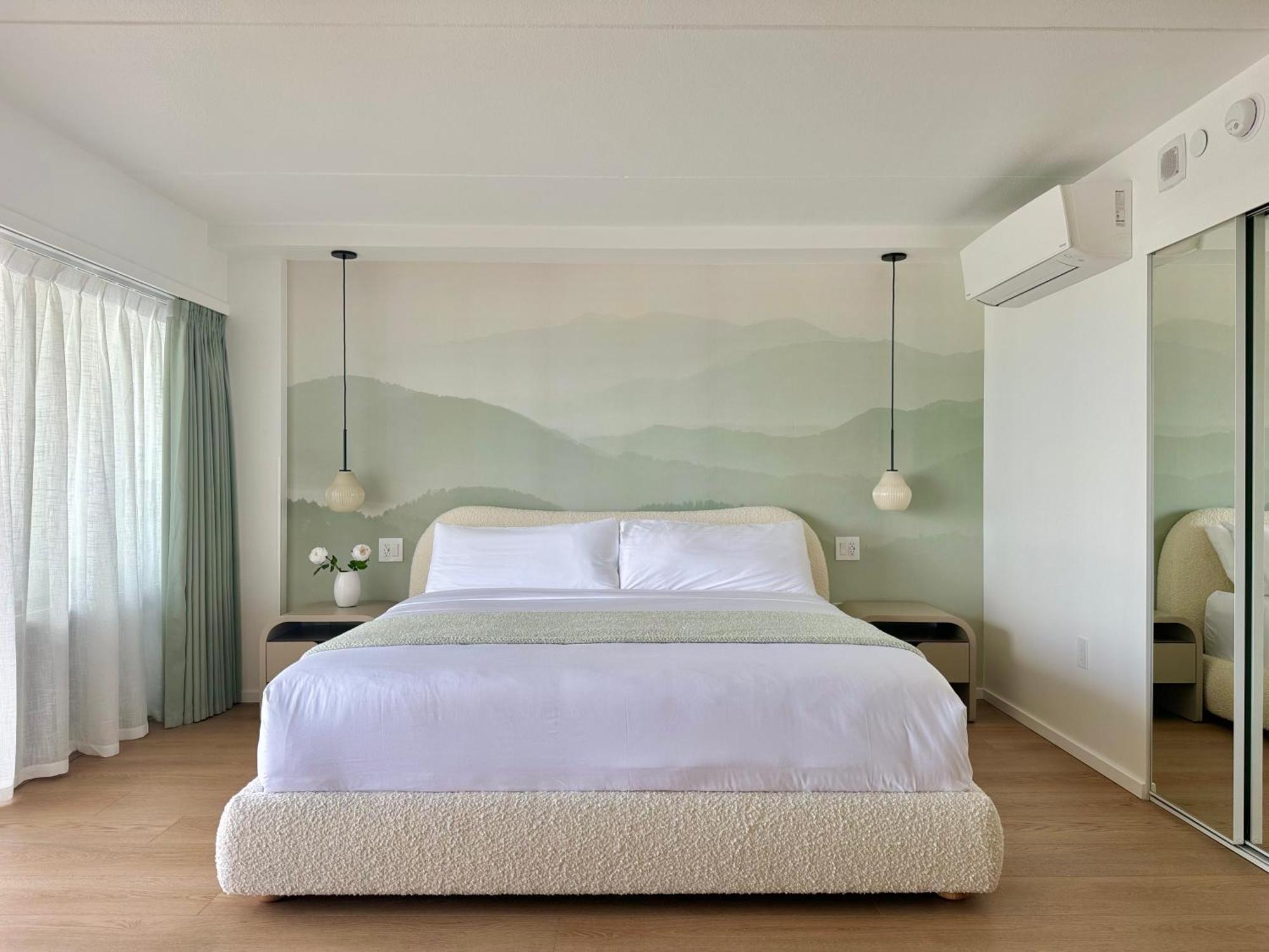 Panoramic Oceanview Resort - Full Kitchen In Each Room, 2 Swimming Pools, Onsite Restaurants, Fireworks Every Friday Honolulu Exterior photo