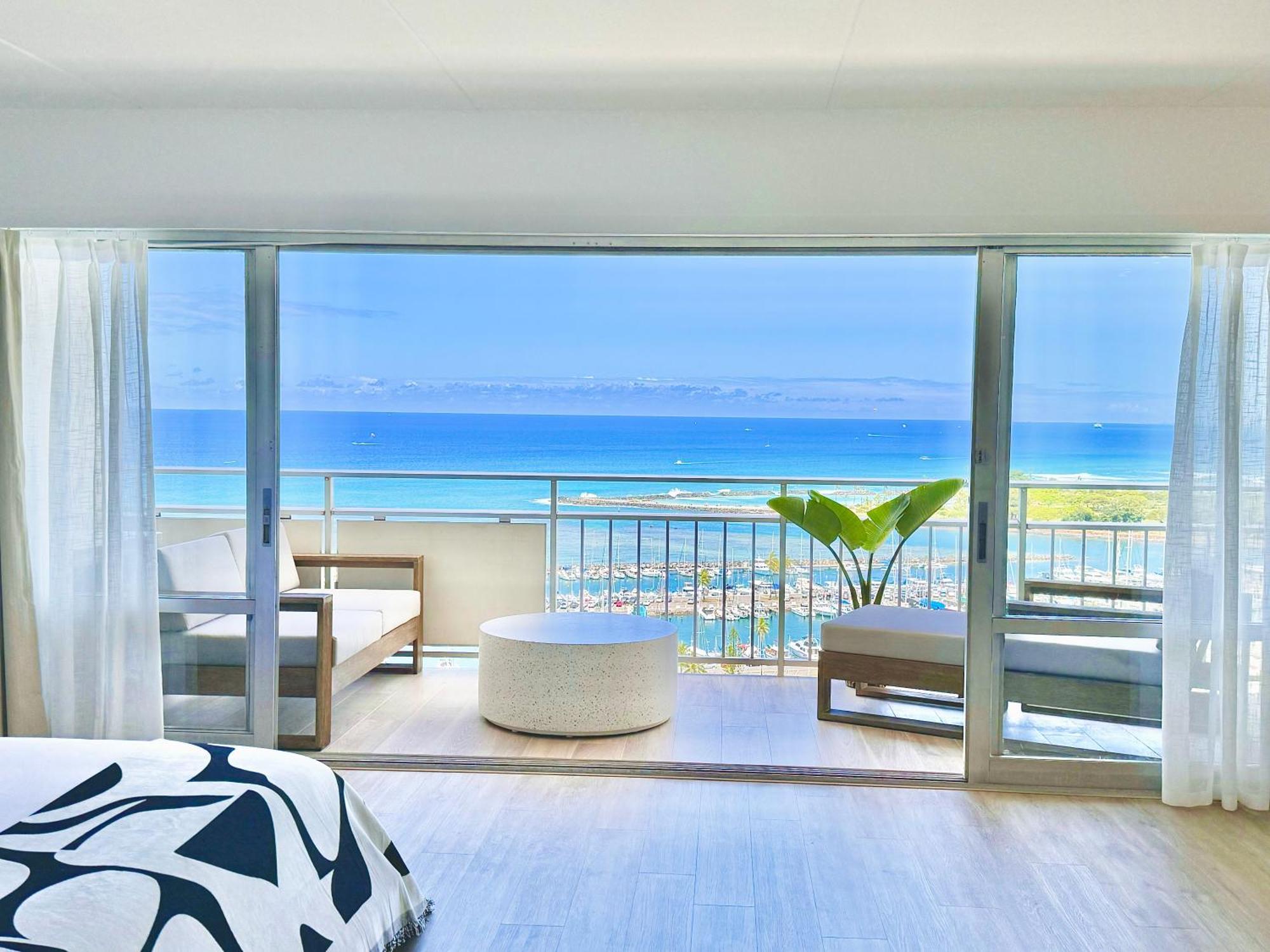 Panoramic Oceanview Resort - Full Kitchen In Each Room, 2 Swimming Pools, Onsite Restaurants, Fireworks Every Friday Honolulu Exterior photo